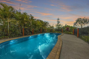 50kms of stunning ocean & hinterland views with pool